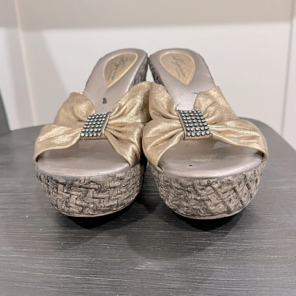 Dezario Casual Slip On Wedge Heel Sandal Womens Size 41